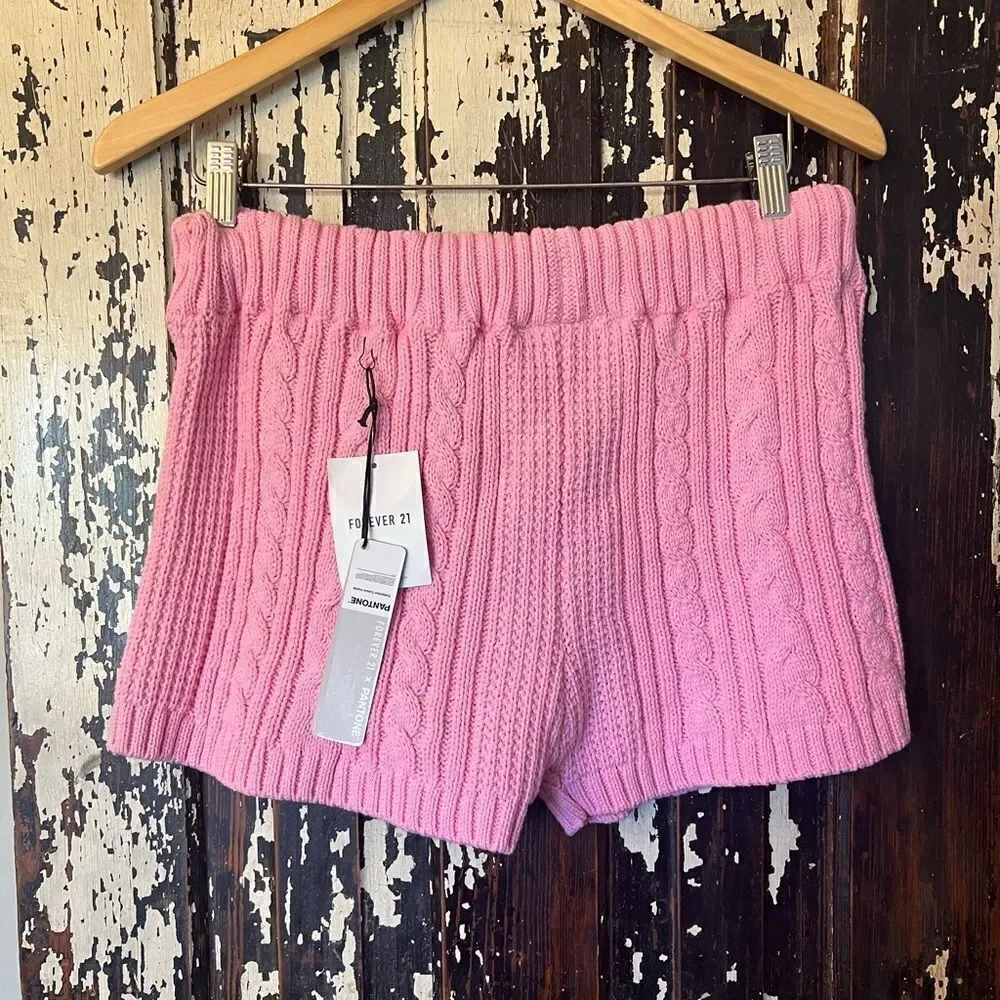 NWT Forever 21 x Pantone pink  Cable Knit High Waist Mini Shorts Pink Size M